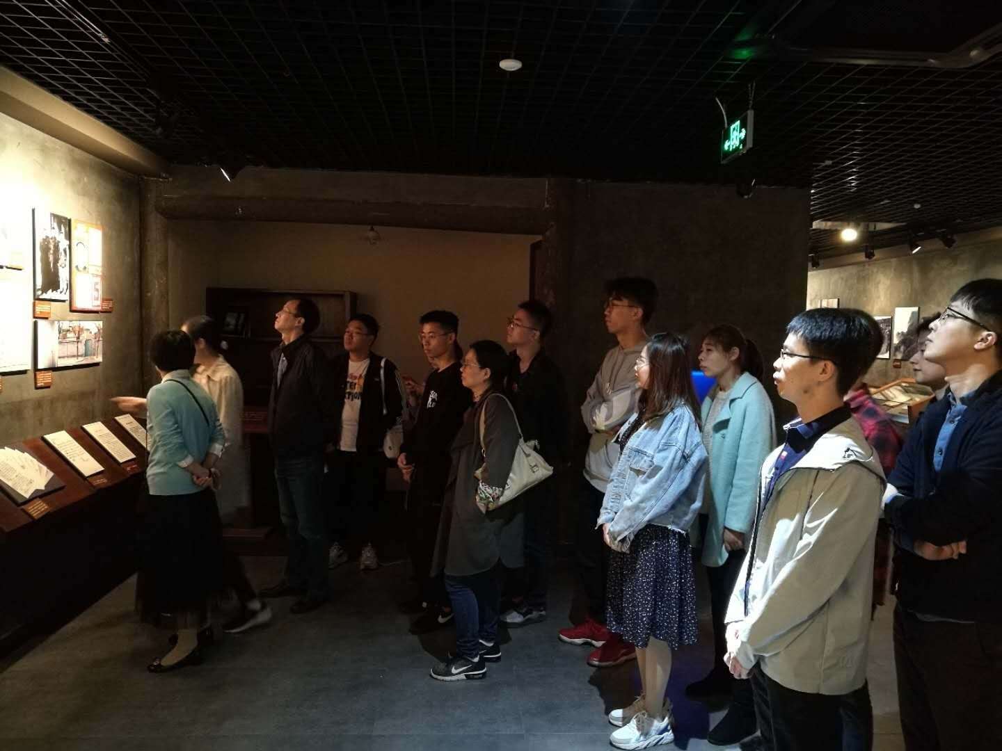 免费av